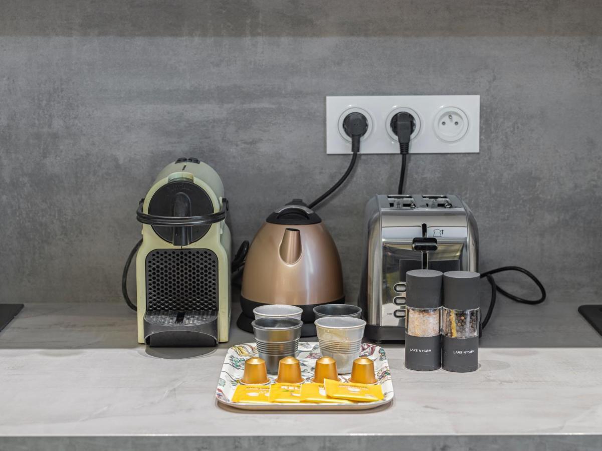 Fabulous Grey Apartment Paris Ngoại thất bức ảnh