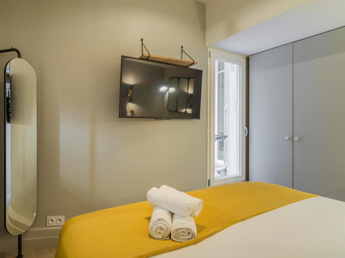 Fabulous Grey Apartment Paris Ngoại thất bức ảnh