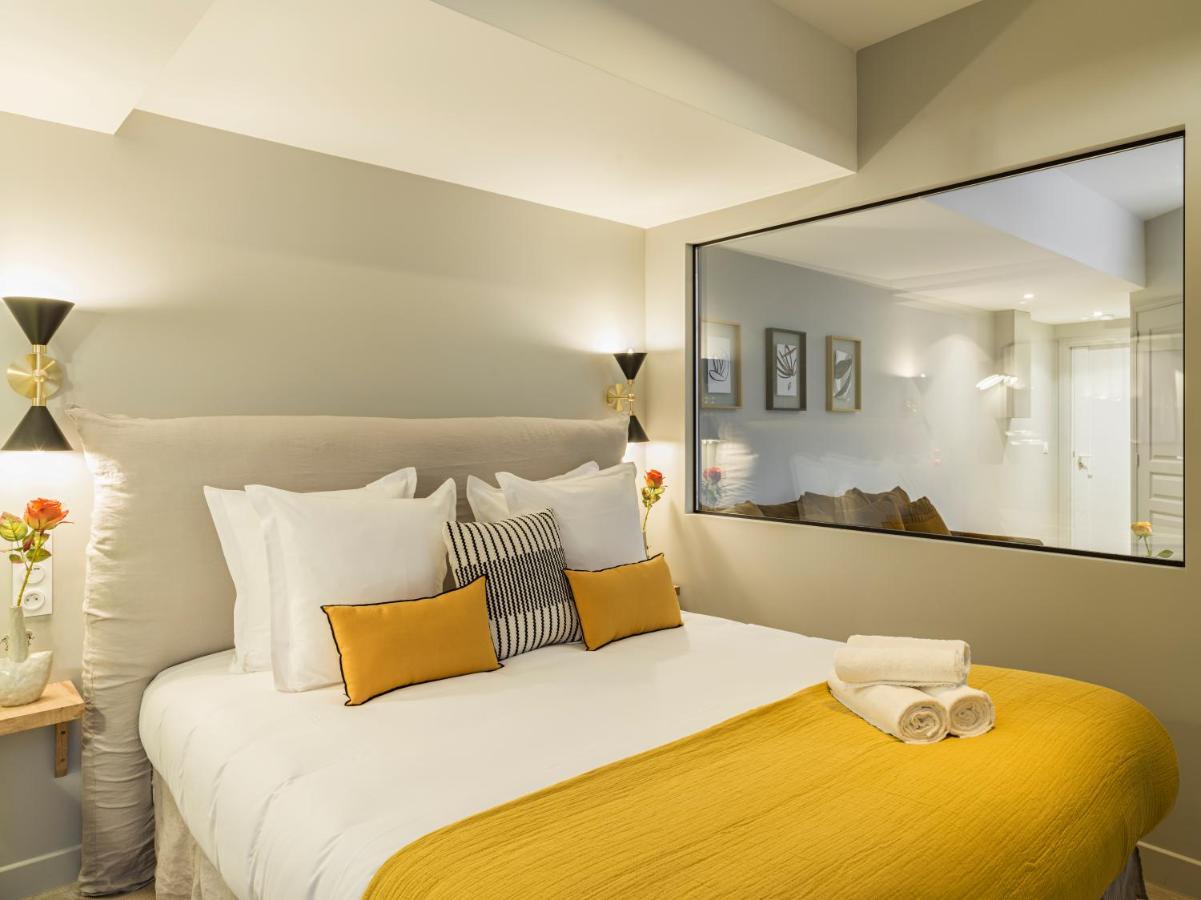 Fabulous Grey Apartment Paris Ngoại thất bức ảnh